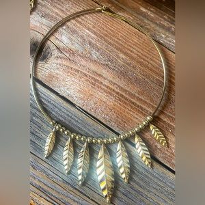 Boho leaf gold necklace!